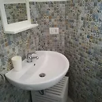 Casa Degli Avi,da Zio Nino Nel Borgo Marinaro Casa vacanze