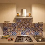 Casa Degli Avi,da Zio Nino Nel Borgo Marinaro
