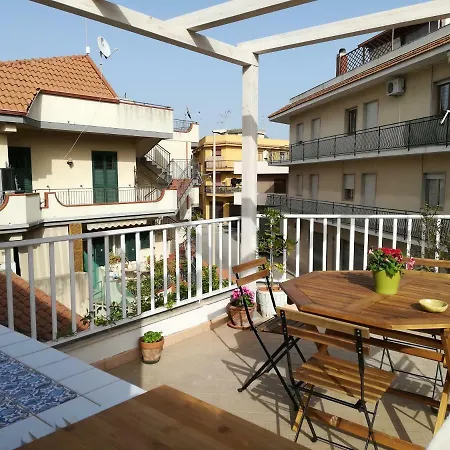 Casa Degli Avi,da Zio Nino Nel Borgo Marinaro Casa vacanze *