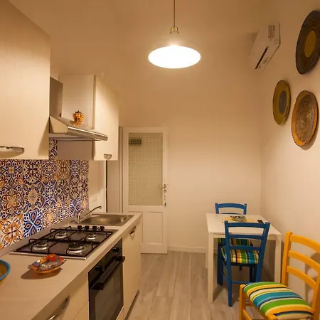 Casa Degli Avi,da Zio Nino Nel Borgo Marinaro
